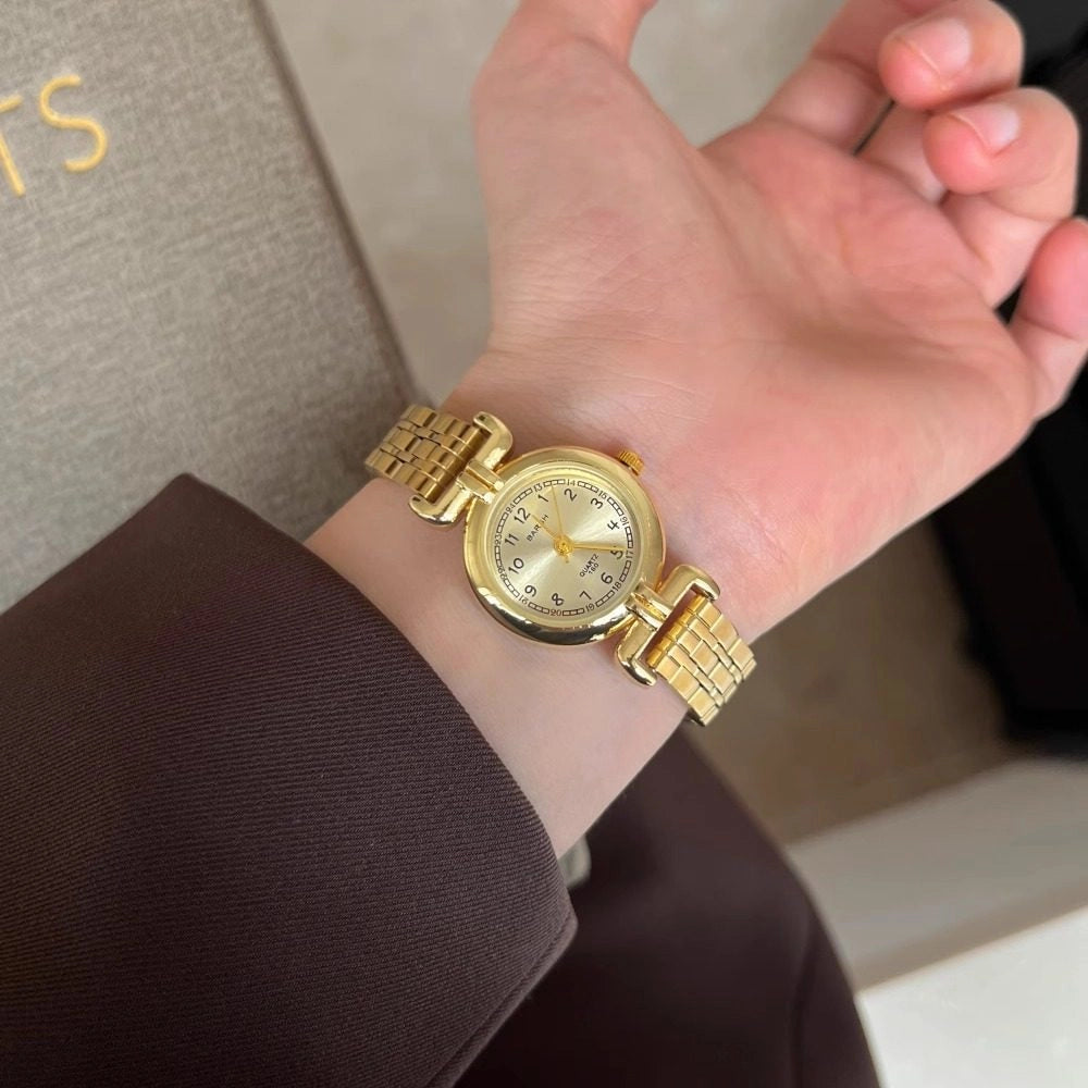 Vintage Square Gold Watch [BXLSKLAB]