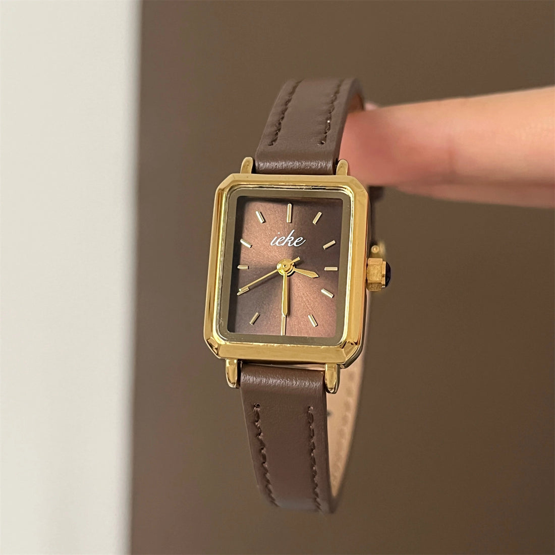 Vintage Square Leather Strap Watch [V8KMHLDH]