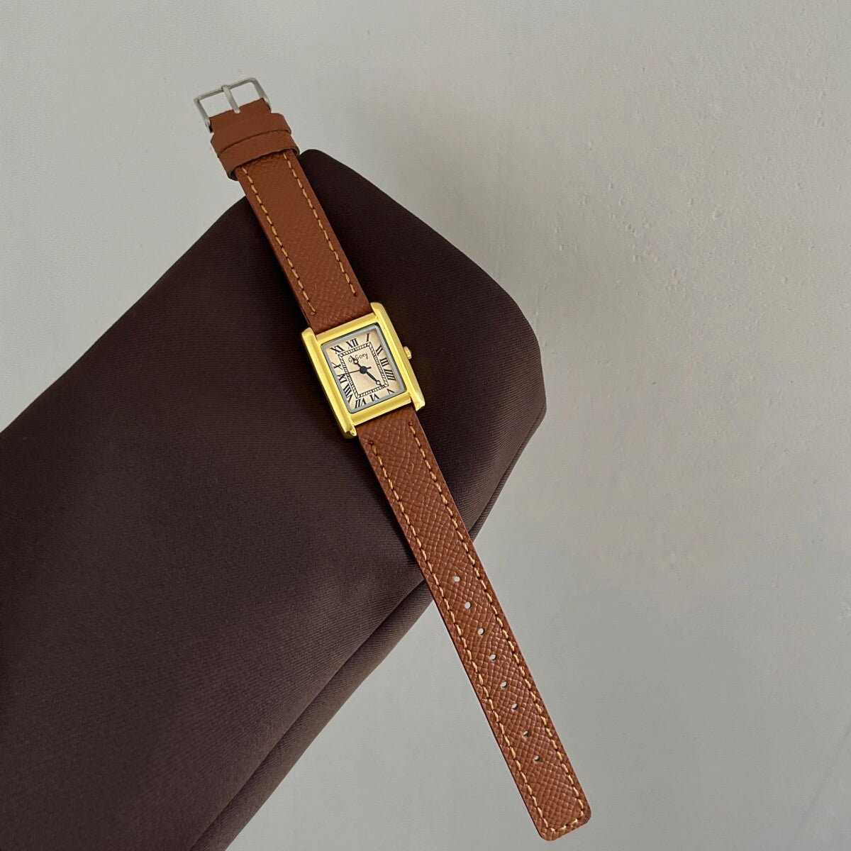 Vintage Square Leather Watch [C0PNCLHQ]