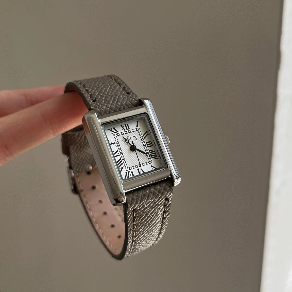 Vintage Square Leather Watch [2RO114N4]