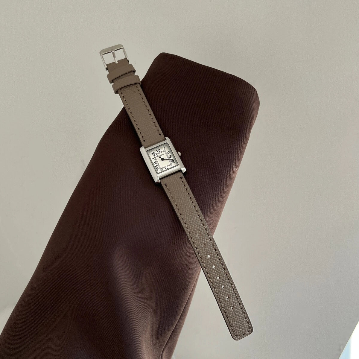 Vintage Square Leather Watch [1BUNUE8G]