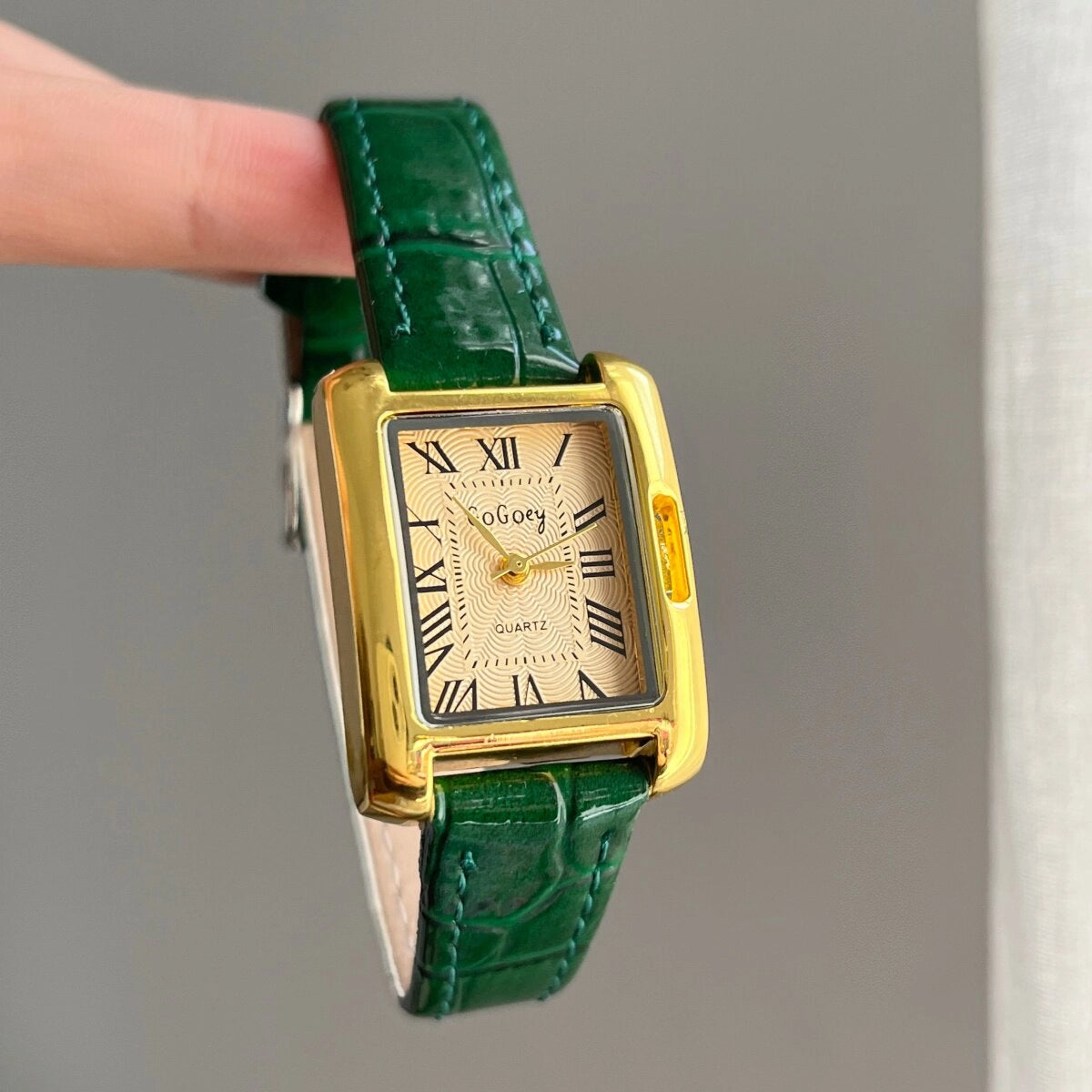 Vintage Square Roman Numeral Watch [Y0YGB5G9]