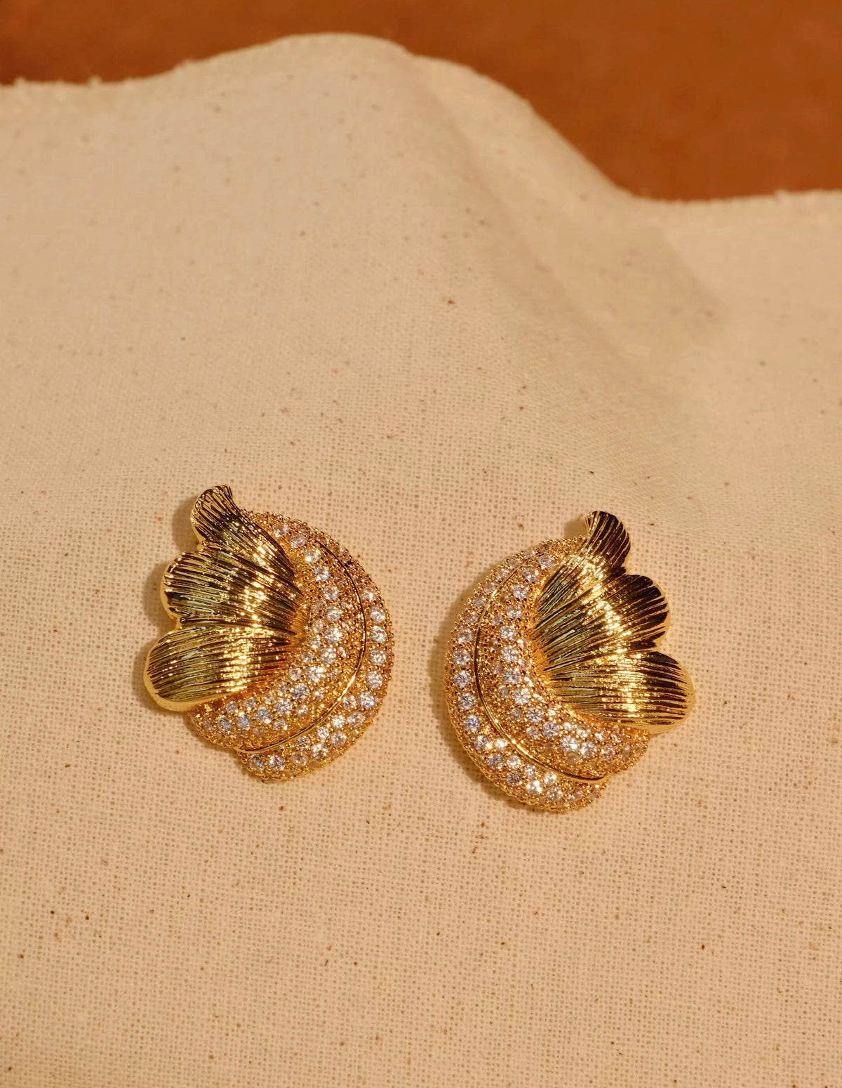 Vintage Symmetrical Gold Zircon Earrings [Y46WOR3G]