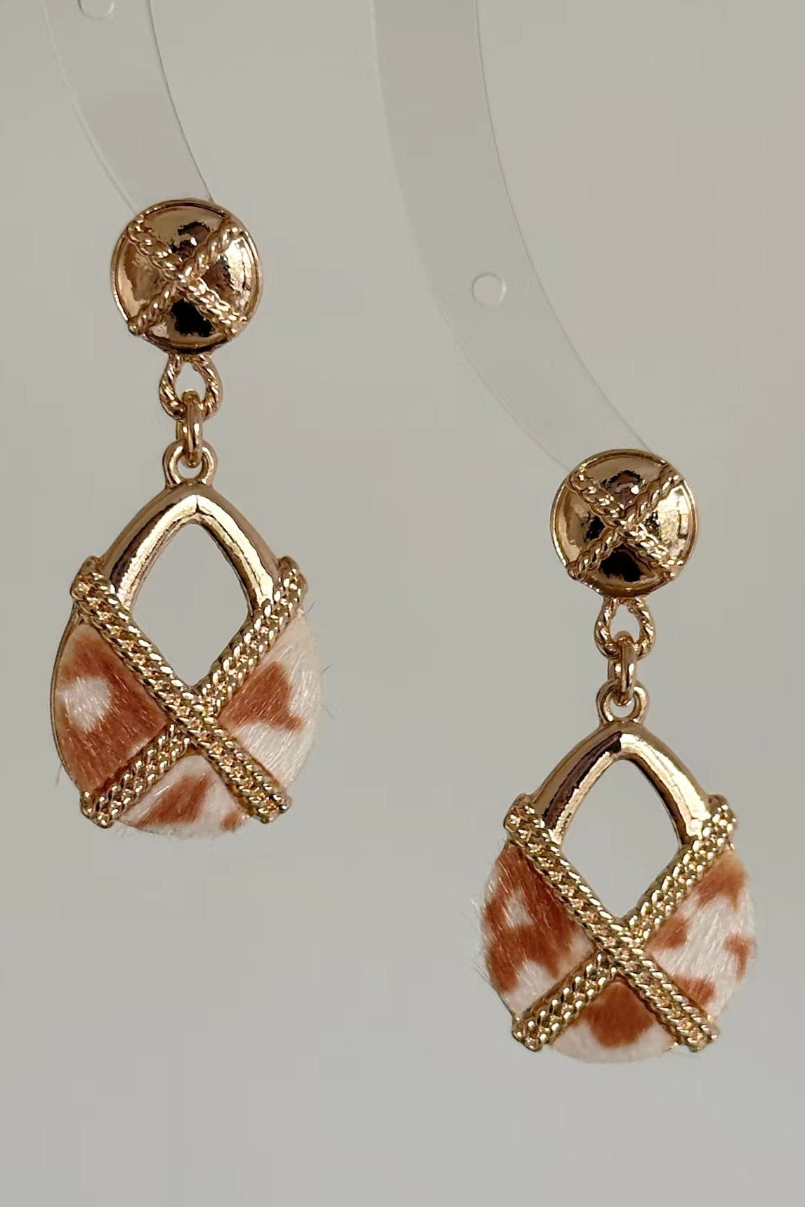 Vintage Teardrop Stud Earrings [FVBQZ808]