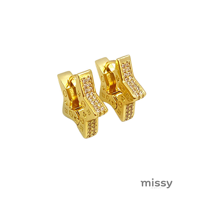 Vivi Star Huggie Earrings [YKOAT9Z5]
