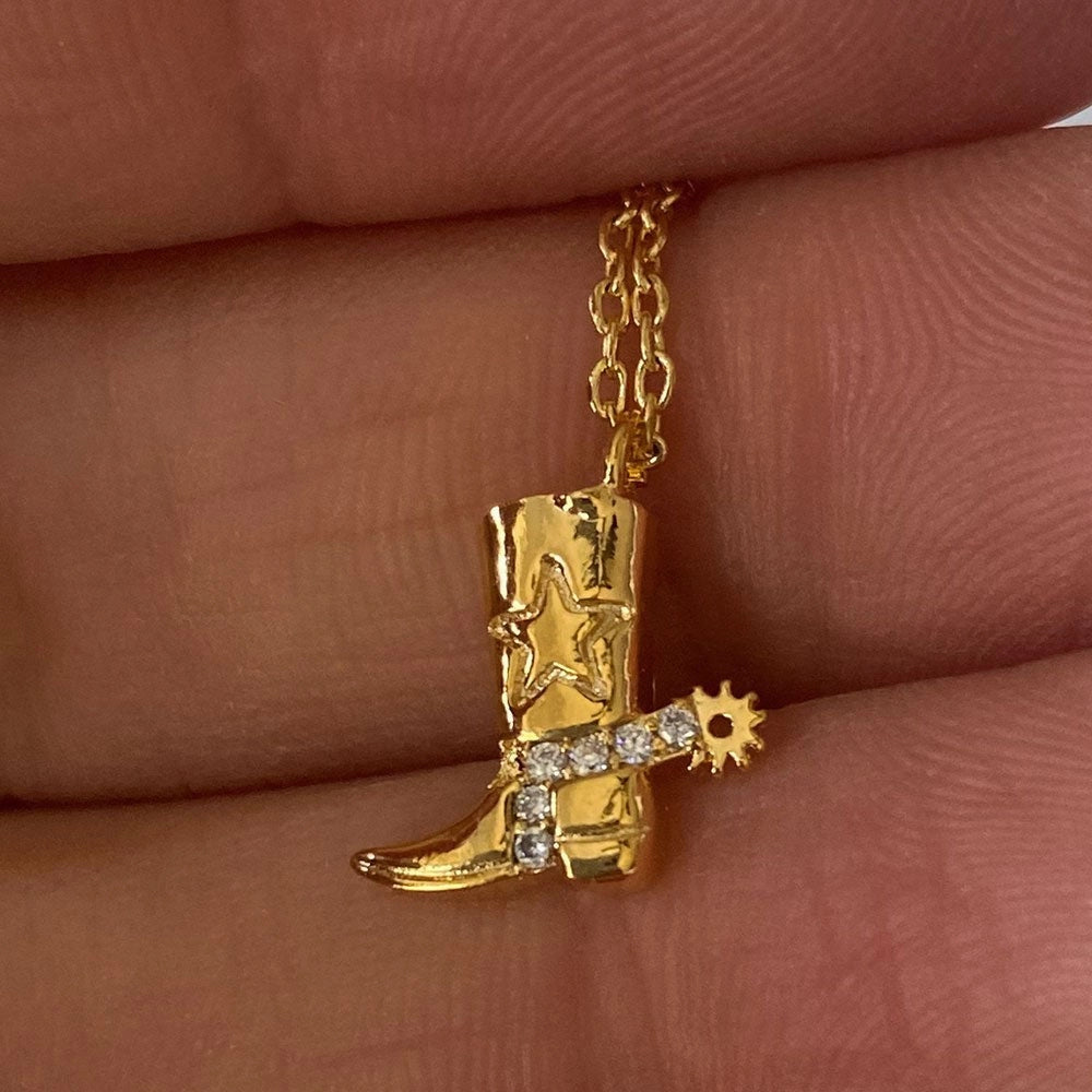 Western Boot Pendant Necklace [C5BZ11WI]