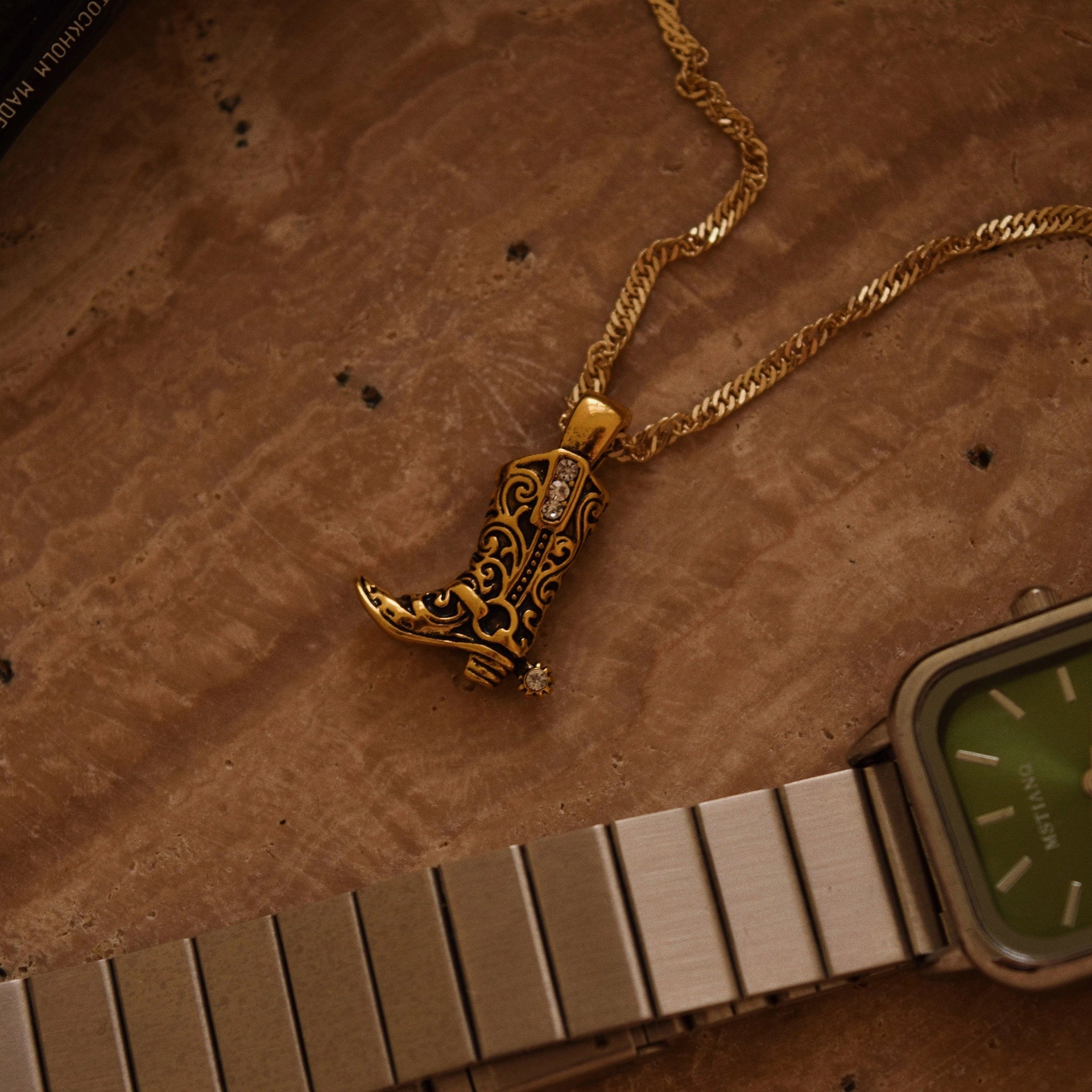 Western Boot Pendant Necklace [W2WSTYIE]
