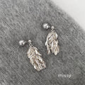 Xitlali Leaf Tassel Stud Earrings [HLLVB0QE]
