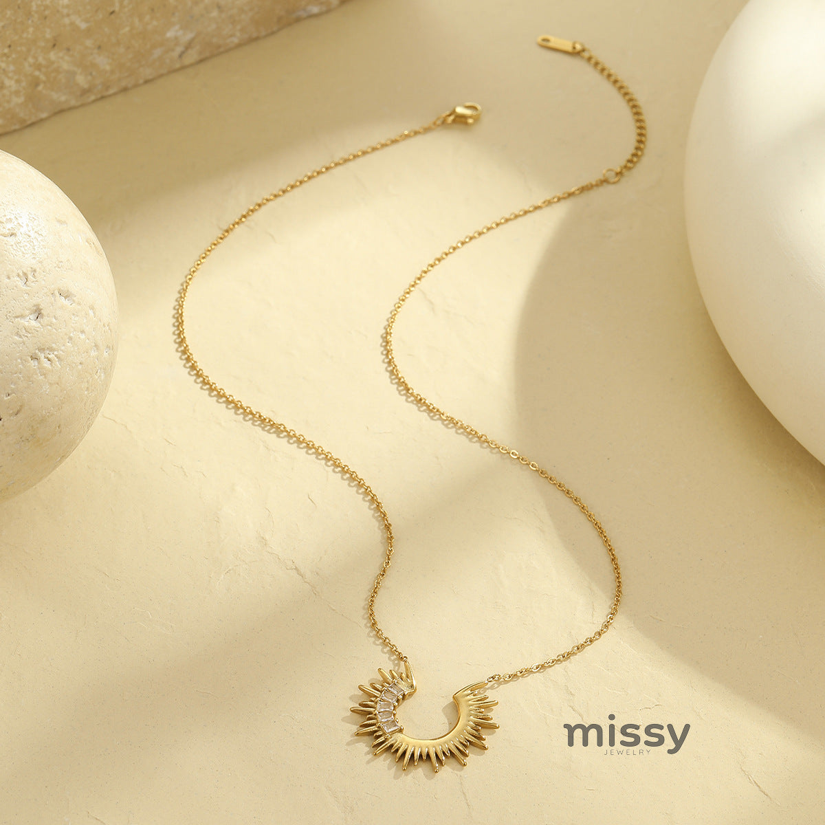 Yolanda 18K Gold Sunflower Necklace [2Q9E1Z1G]