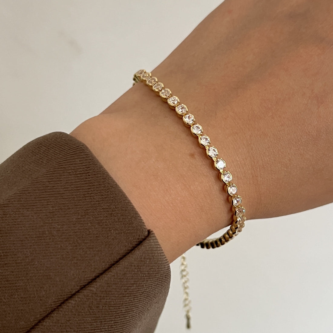 Zayna Delicate Rhinestone Bracelet [98VJ4FMX]