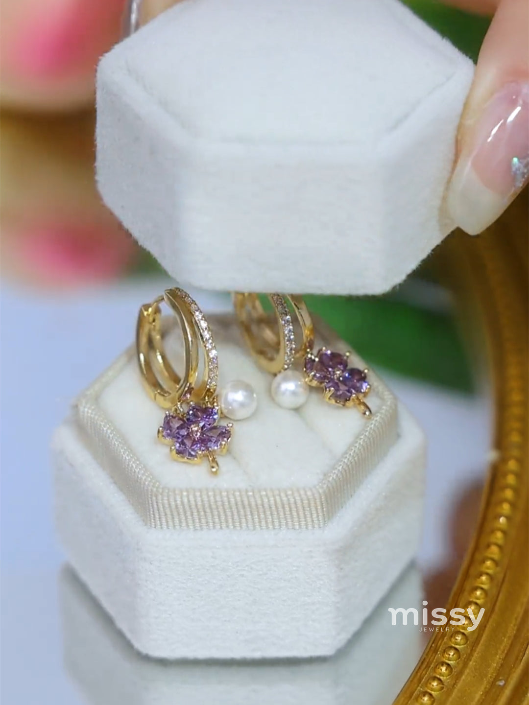 Zelda Purple Clover Pearl Earrings