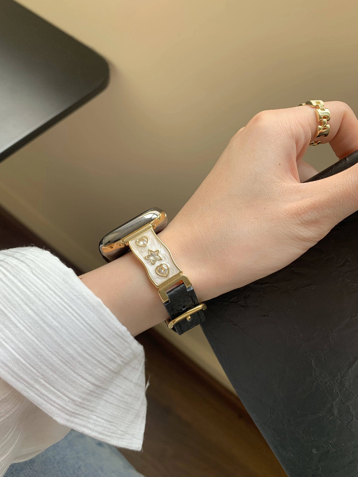 Zircon and Leather Apple Watch Band [TRK38OM7]