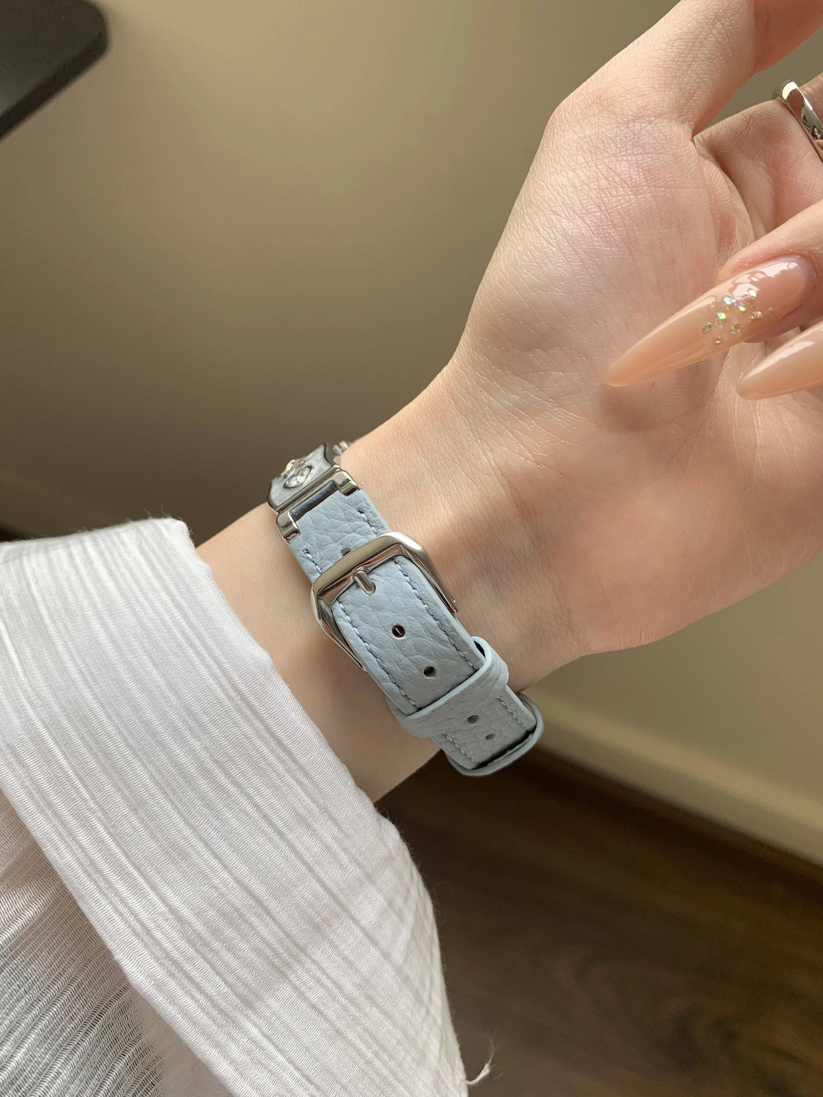 Zircon and Leather Apple Watch Band [FPMDYDL0]