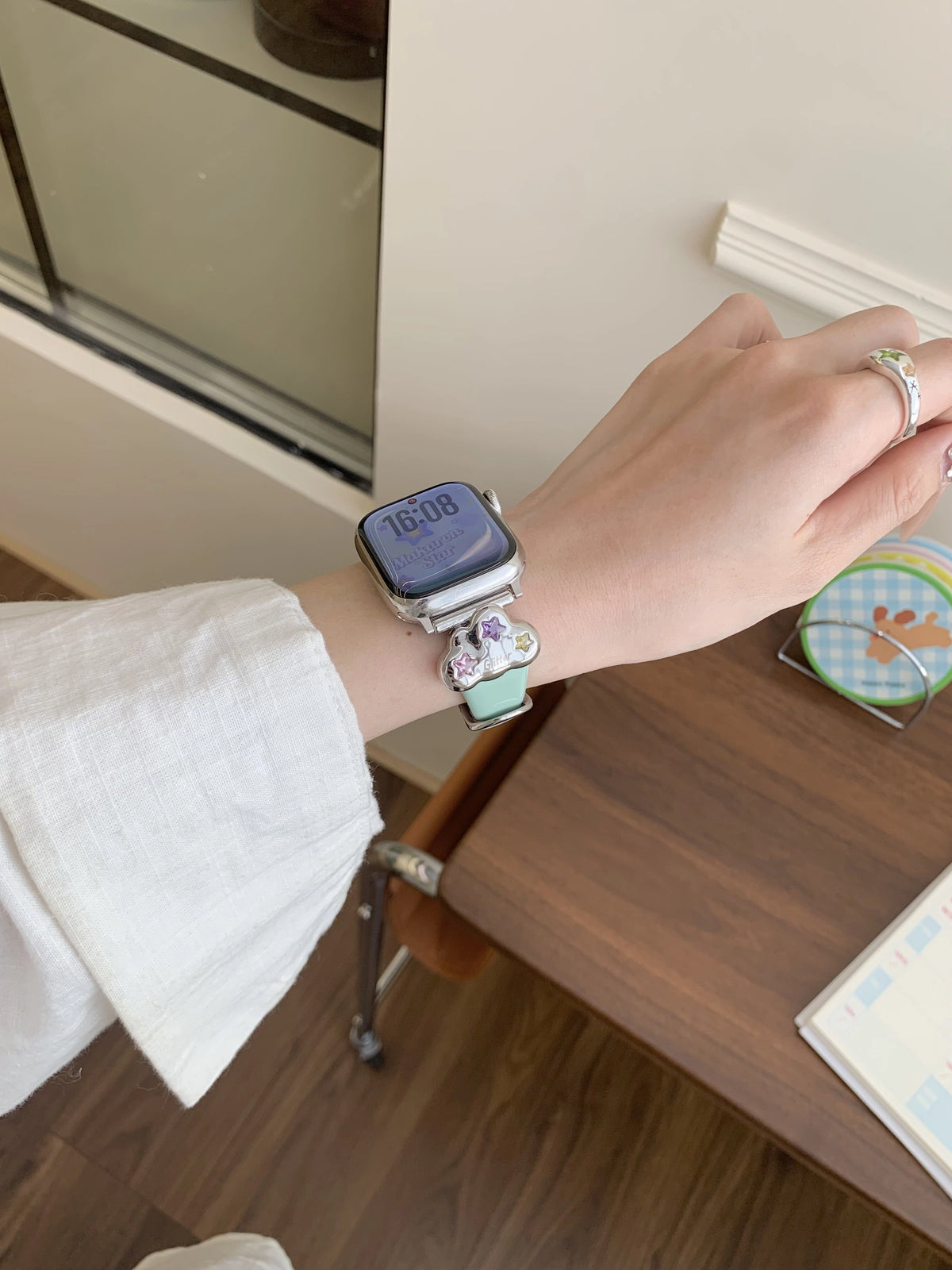 Zircon Starburst Cloud Apple Watch Band [5TQE6PVA]