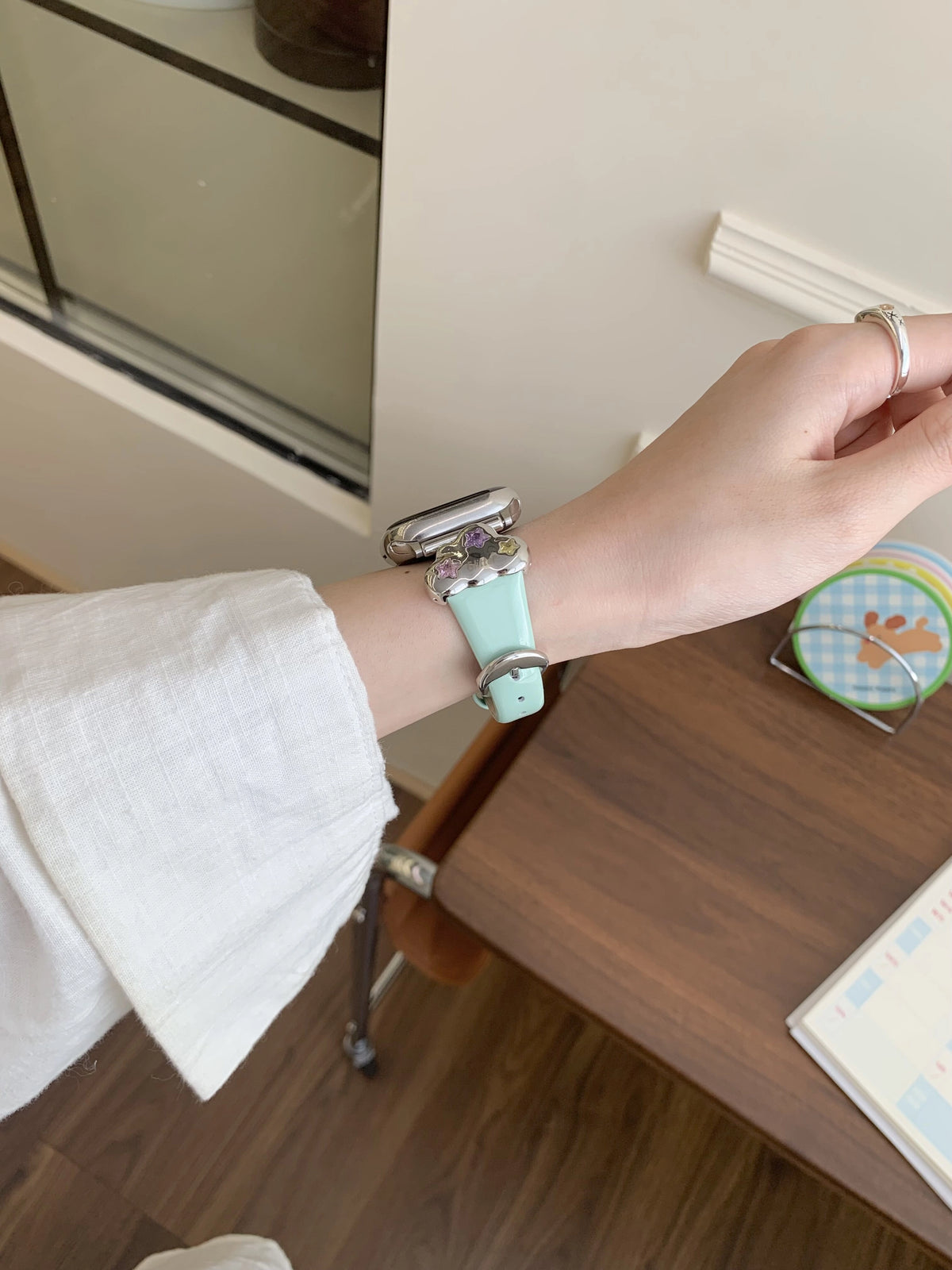 Zircon Starburst Cloud Apple Watch Band [B8OHDMXJ]