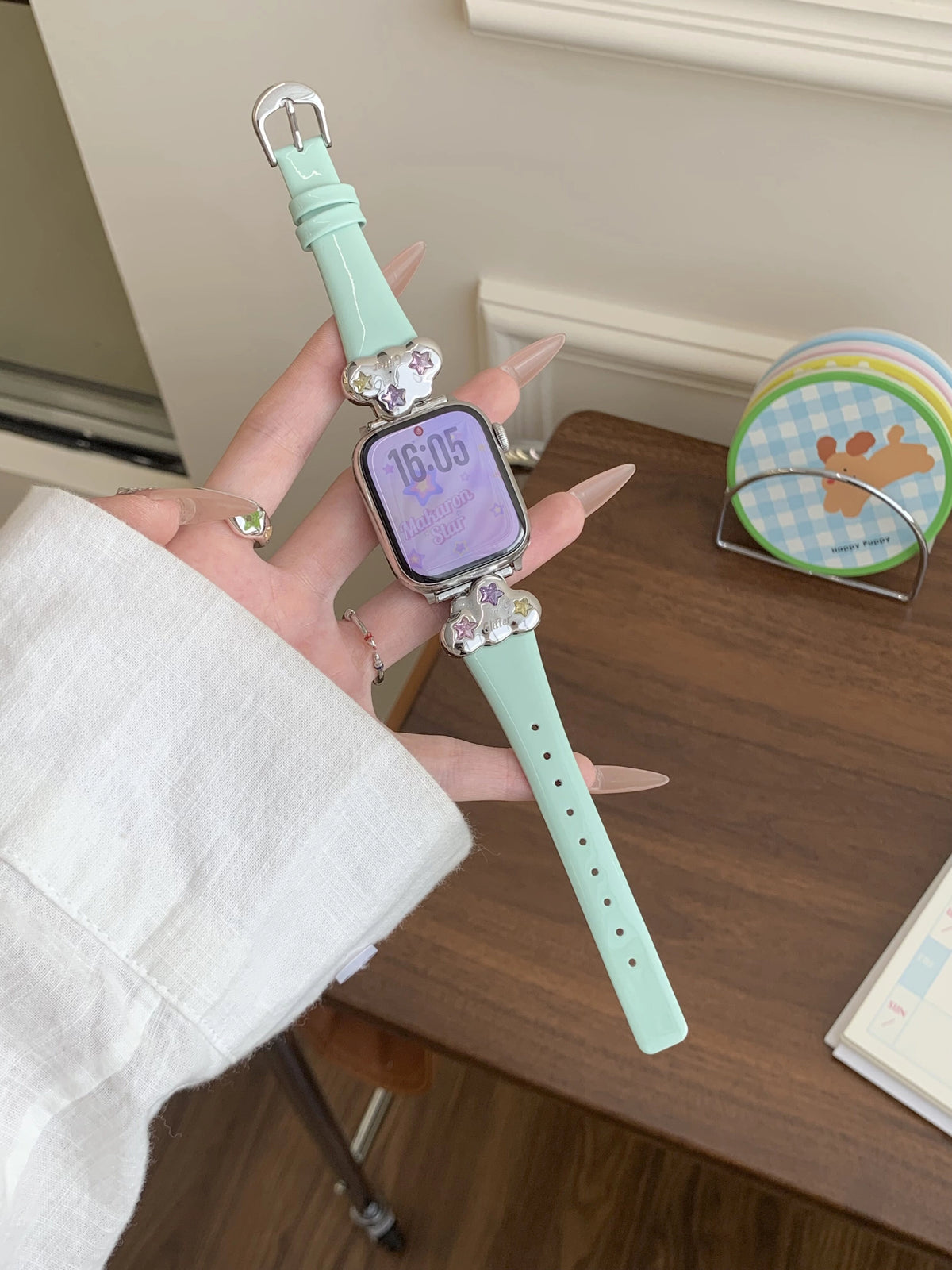 Zircon Starburst Cloud Apple Watch Band [BH7UMGRT]