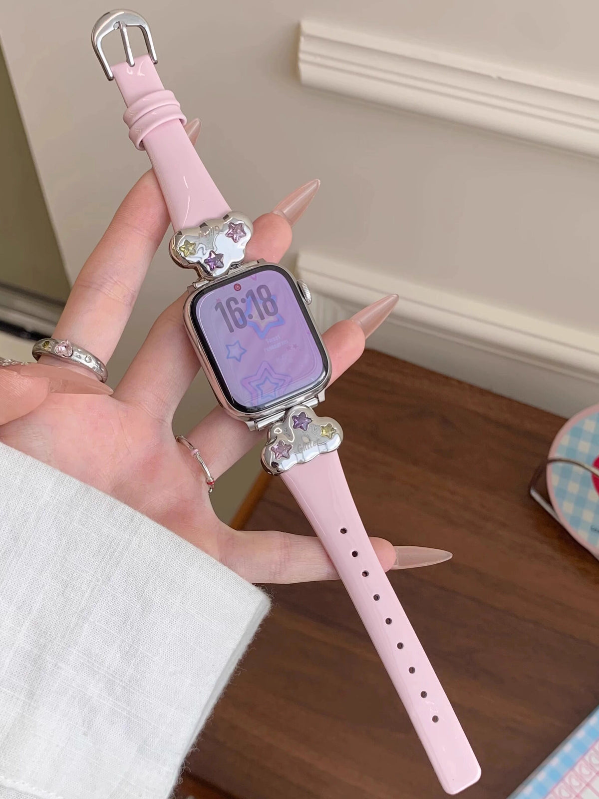 Zircon Starburst Cloud Apple Watch Band [NVANS2B5]