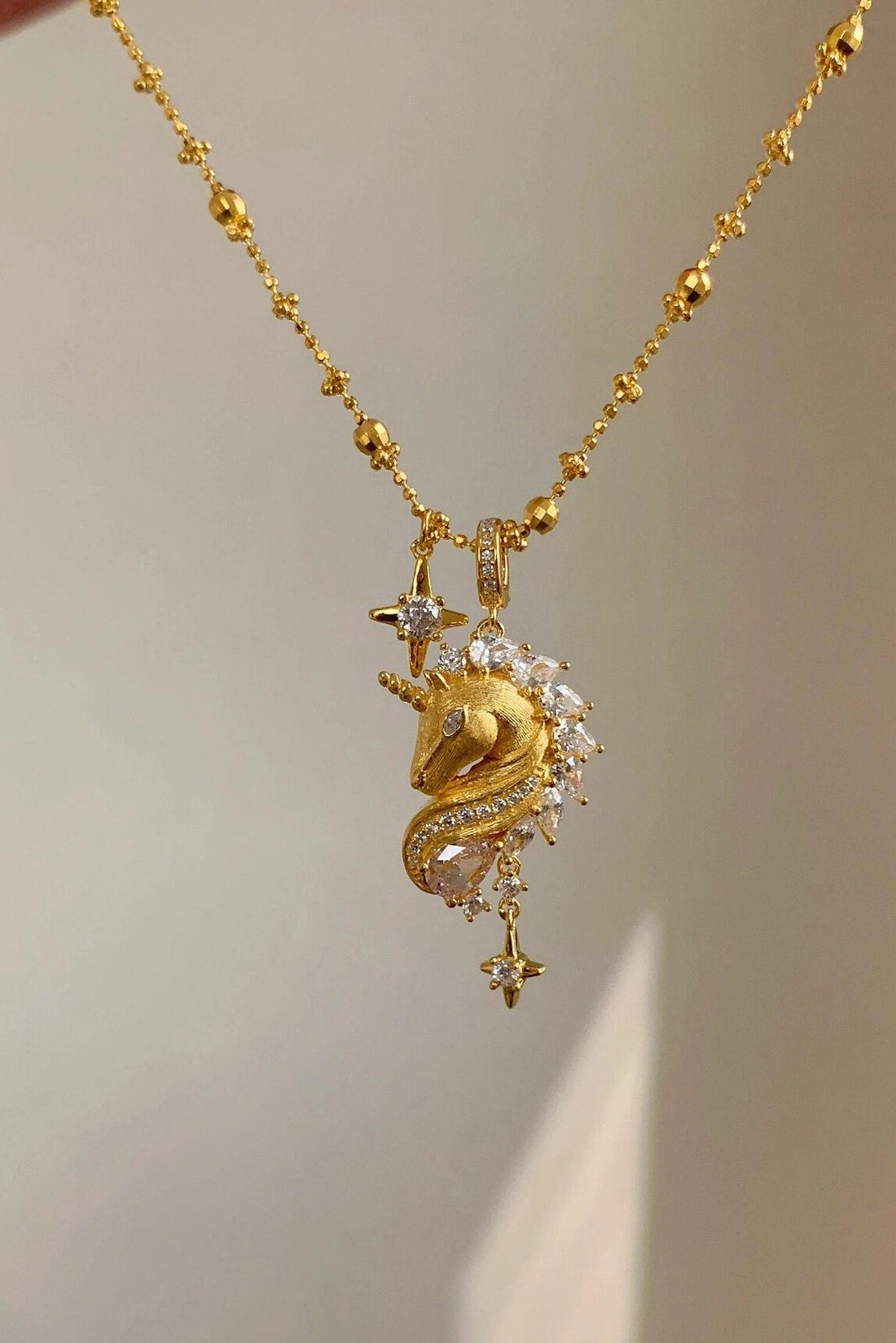 Zodiac Horse Pendant Necklace [QSI7DA1H]